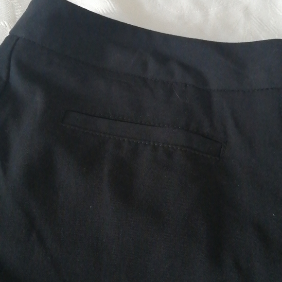 NWOT,Liz Claiborne, Ladies Dress Trousers, Size..6 - Picture 4 of 7